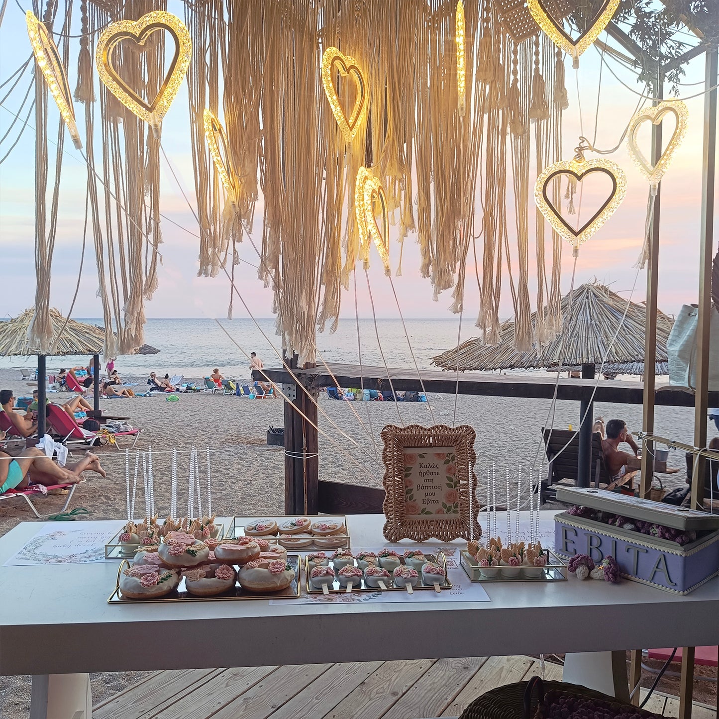 Στολισμός βάπτισης στην θάλασσα , Beach bar The Island Θυμάρι