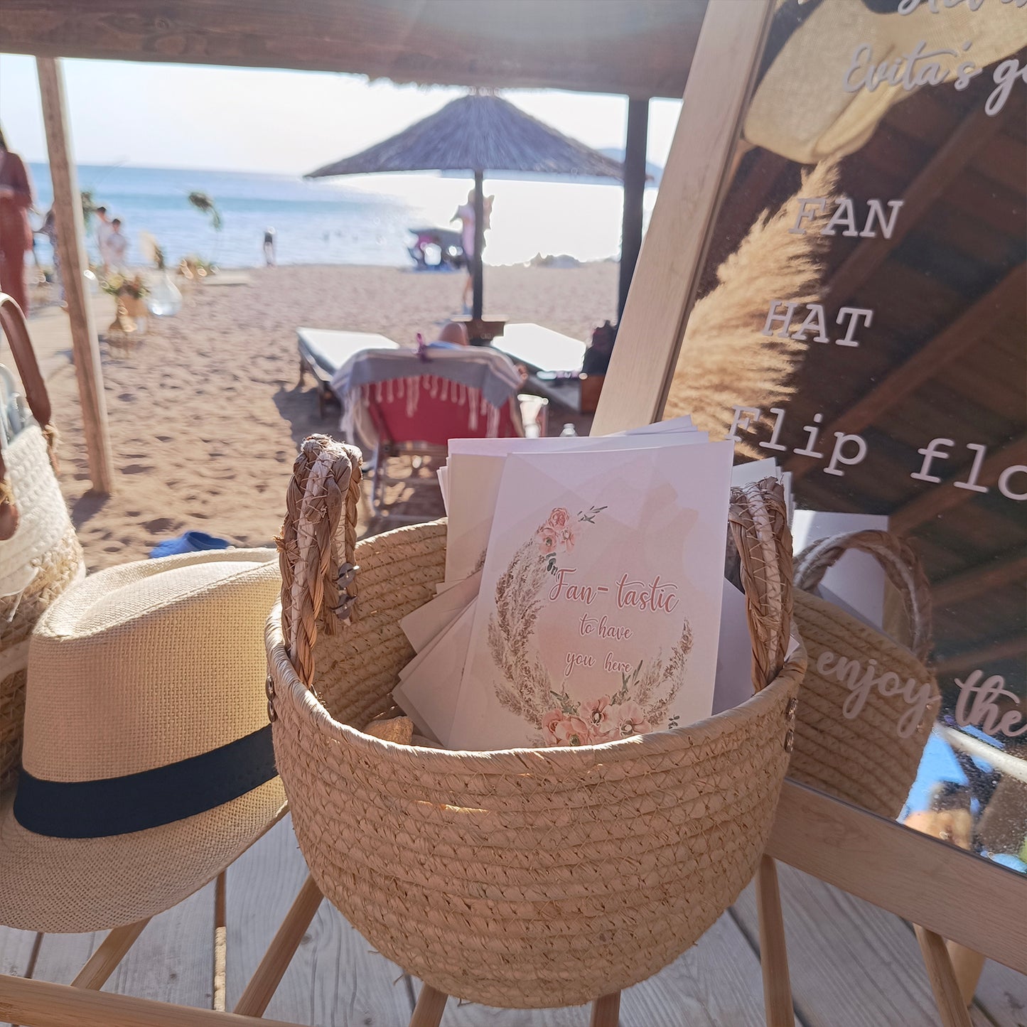 Στολισμός βάπτισης στην θάλασσα , Beach bar The Island Θυμάρι