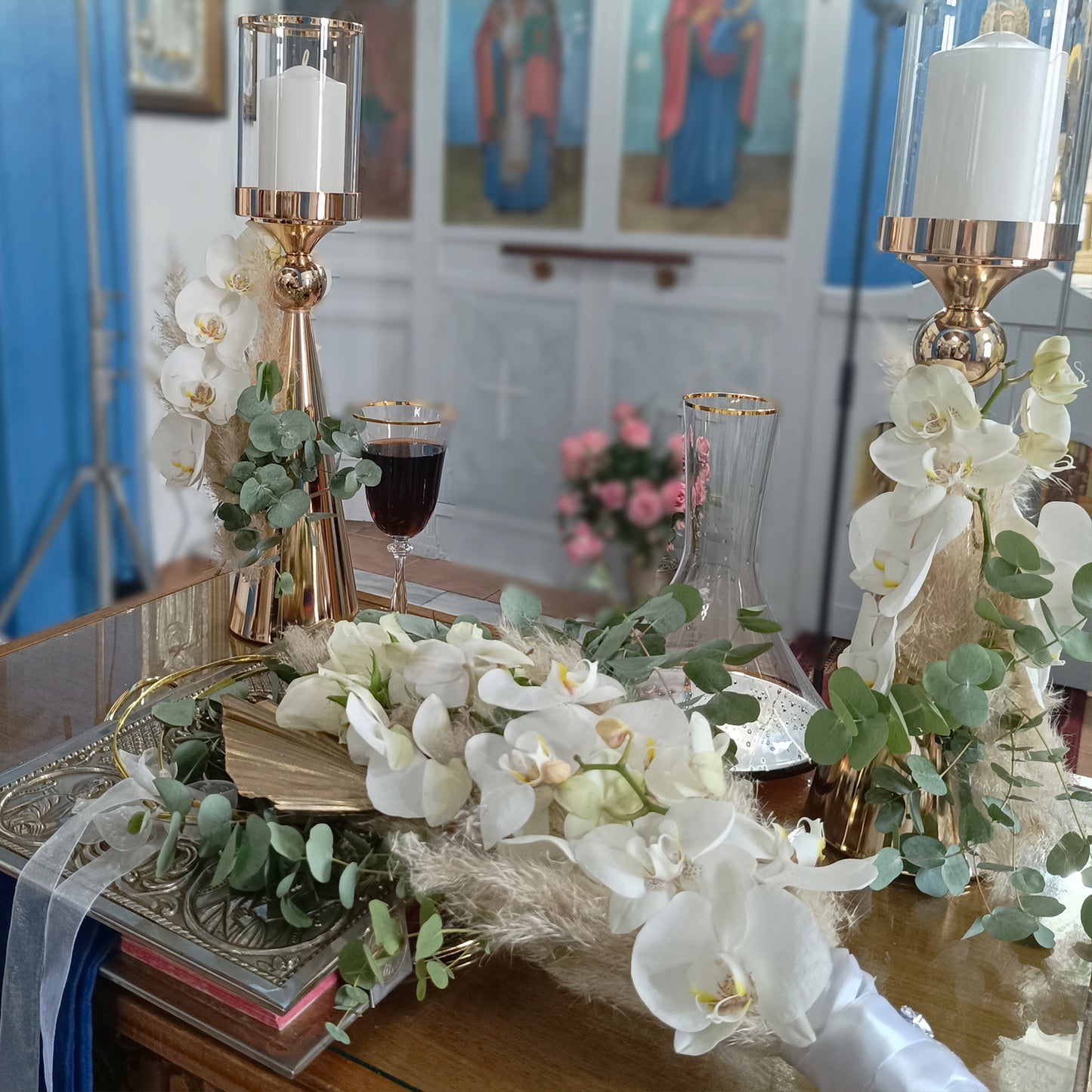 Γάμος boho με λευκά άνθη στον Άγιο Νικόλαο Λαγονησίου