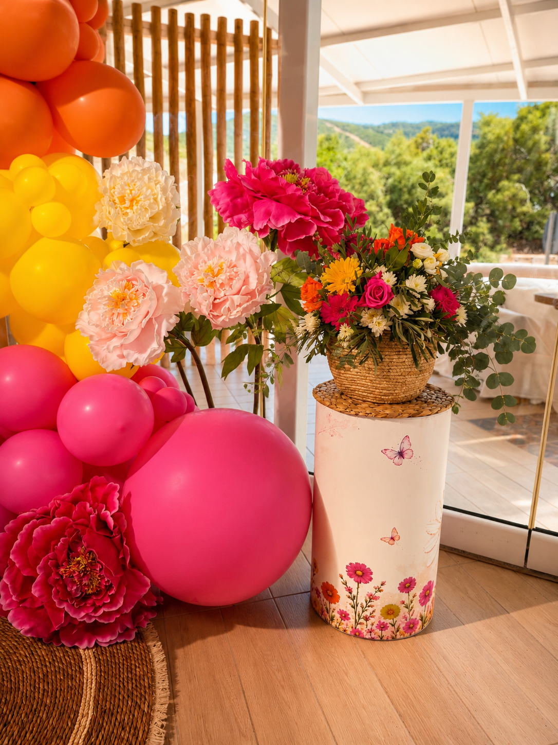 🌼Βάπτιση με θέμα λουλούδια με μπαλόνια